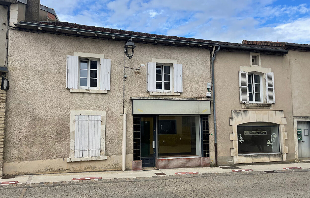 immeuble  pièces 236 m2 à vendre à Ligugé (86240)