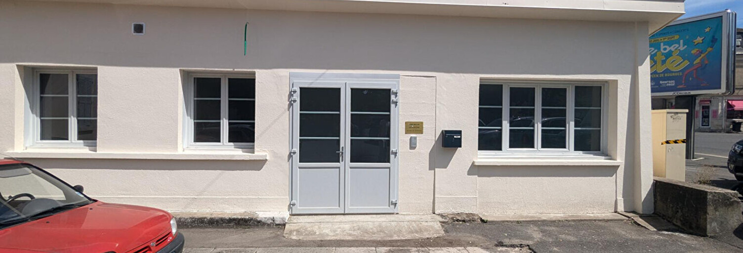 Commerce  16 m² à louer à Bourges (18000)