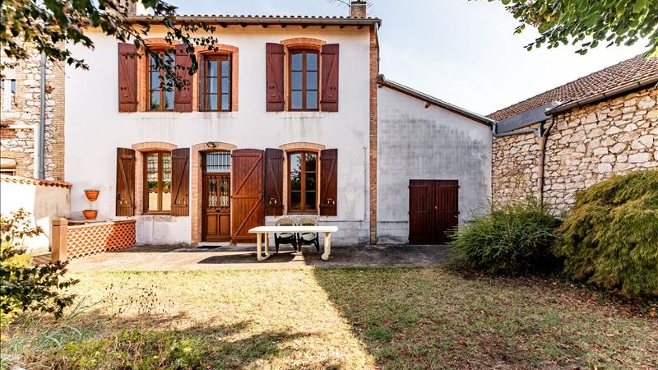 maison 8 pièces 176 m2 à vendre à Caussade (82300)