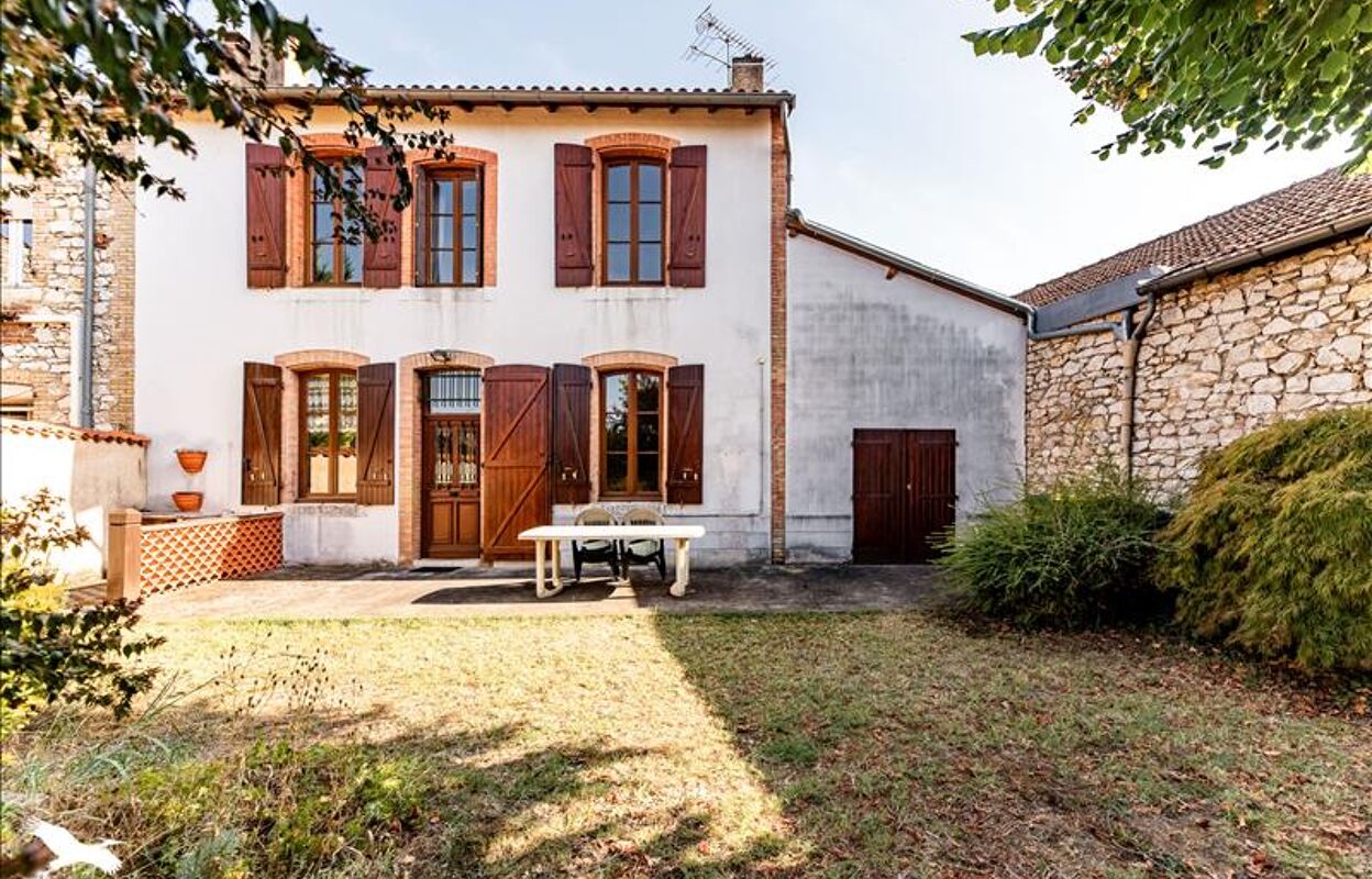 maison 8 pièces 176 m2 à vendre à Caussade (82300)