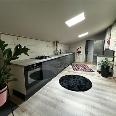 Appartement 3 pièces 118800 €