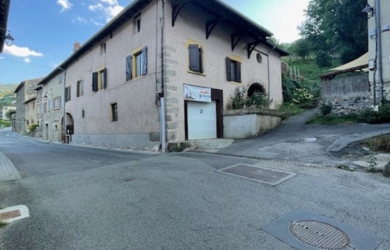 immeuble  pièces 232 m2 à vendre à Courzieu (69690)