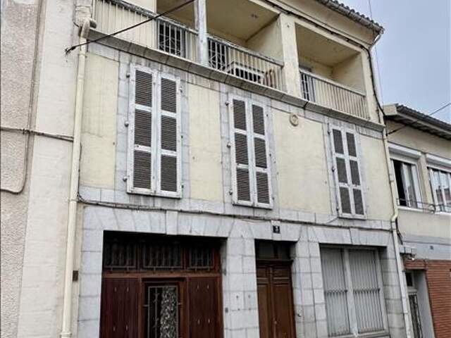 Maison de ville de 10 pièces principales — photo du bien