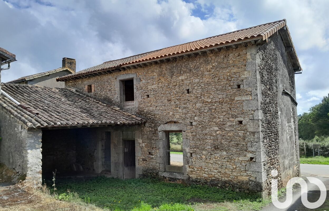 immeuble  pièces 141 m2 à vendre à La Boissière-en-Gâtine (79310)