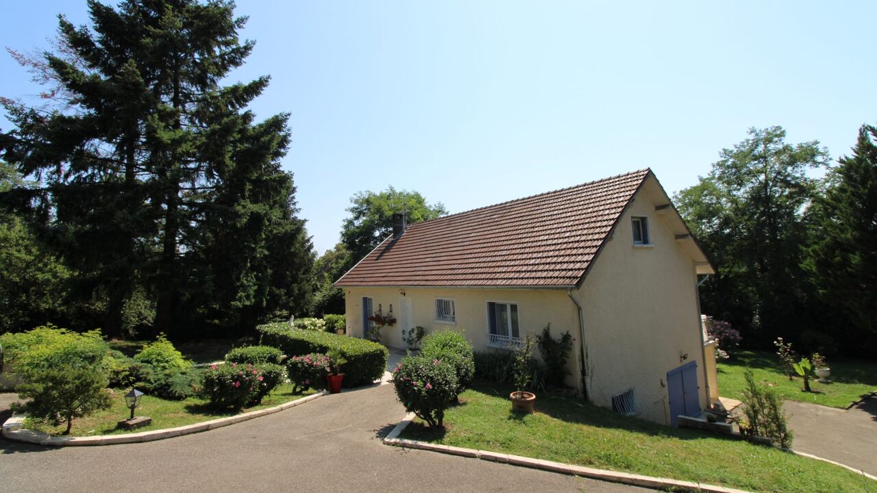 maison 6 pièces 197 m2 à vendre à Champagne-Au-Mont-d'Or (69410)