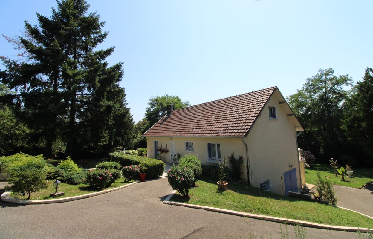 maison 6 pièces 197 m2 à vendre à Champagne-Au-Mont-d'Or (69410)