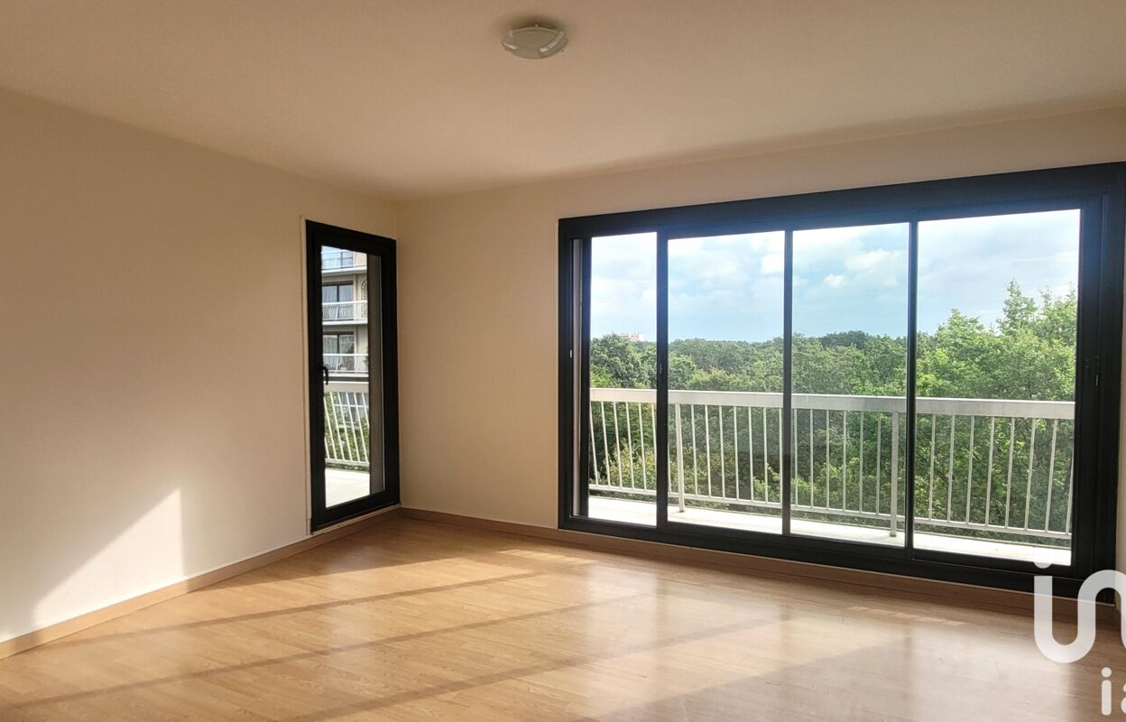 appartement 3 pièces 68 m2 à vendre à Tremblay-en-France (93290)