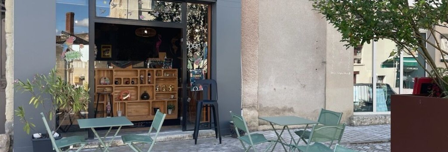 Commerce  28 m² à vendre à Montreuil-Bellay (49260)