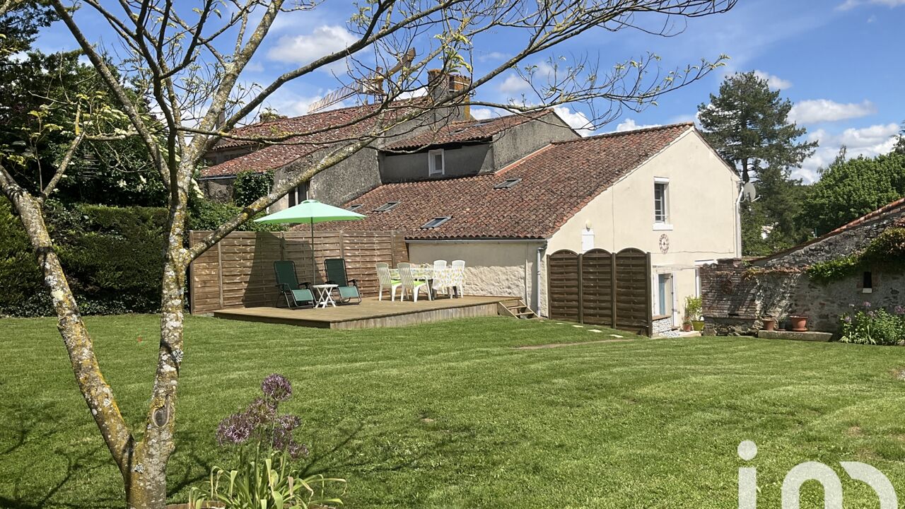 maison 6 pièces 163 m2 à vendre à Mouilleron-Saint-Germain (85390)