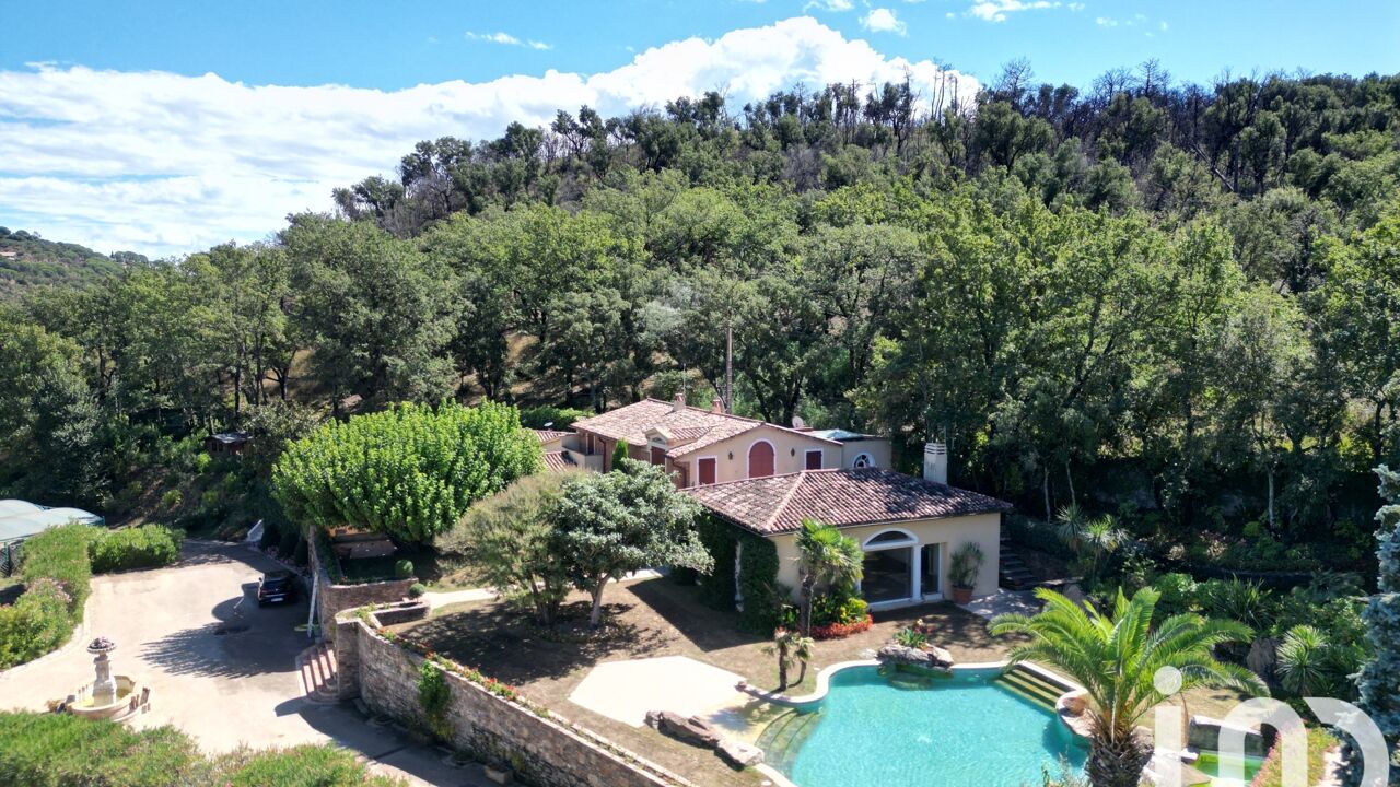 maison 9 pièces 380 m2 à vendre à Grimaud (83310)