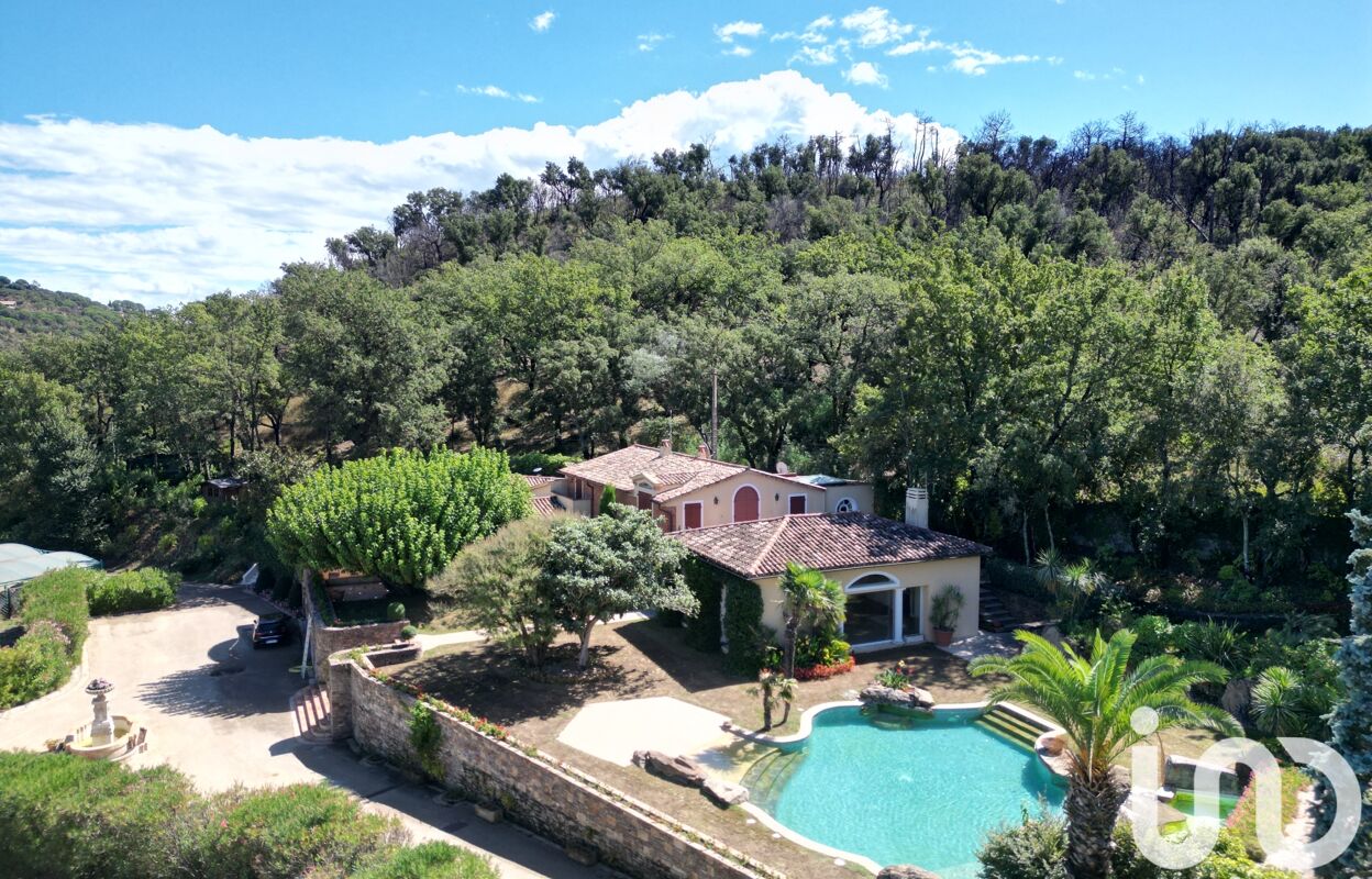 maison 9 pièces 380 m2 à vendre à Grimaud (83310)