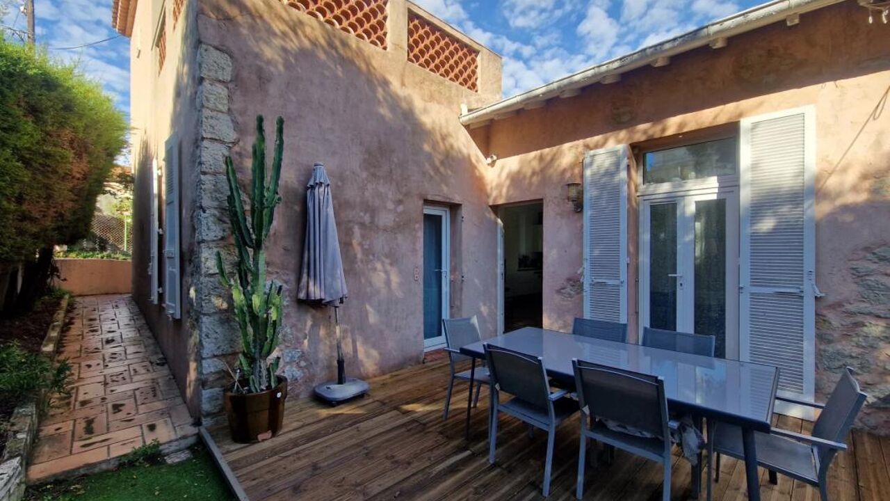 maison 5 pièces 111 m2 à vendre à Antibes (06600)