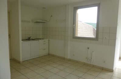 location appartement 570 € CC /mois à proximité de Lacapelle-Marival (46120)