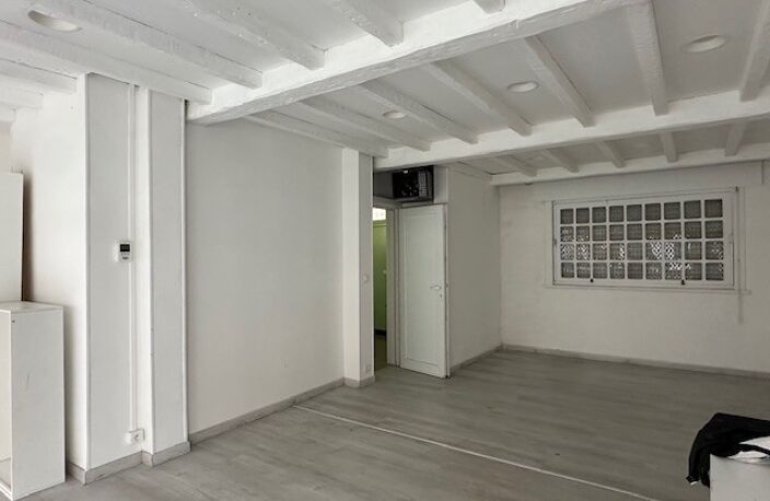 Commerce VALENCIENNES — photo 4