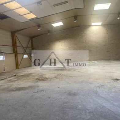 Local industriel 630 m²