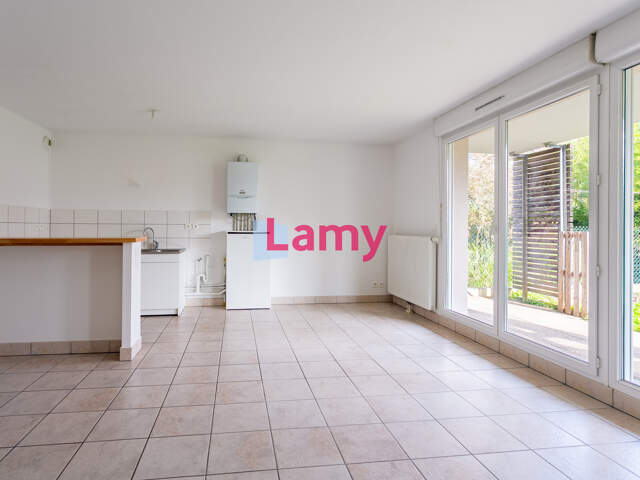 Parking + Appartement — photo du bien