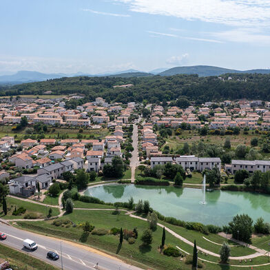 Local industriel  97000 €