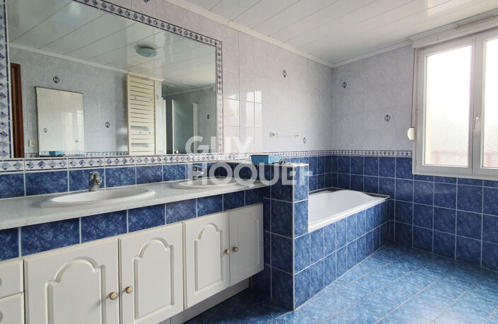 À vendre, maison d'environ 120 m², 5 pièces à CHARLEVILLE MEZ... — photo 5