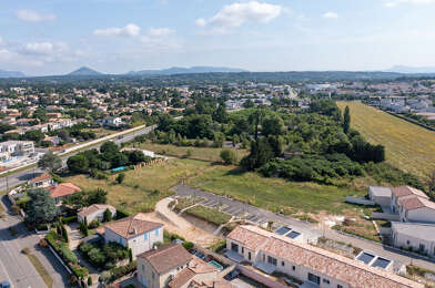 Local industriel  90000 €