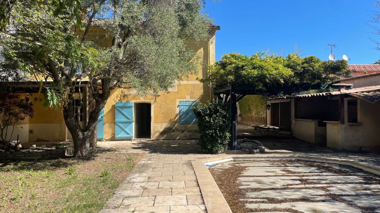 maison 5 pièces 203 m2 à vendre à Hyères (83400)