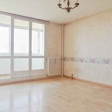 Appartement 4 pièces 81900 €