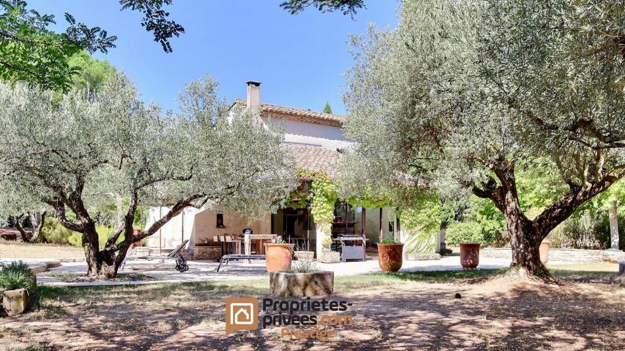 maison 10 pièces 244 m2 à vendre à Uzès (30700)