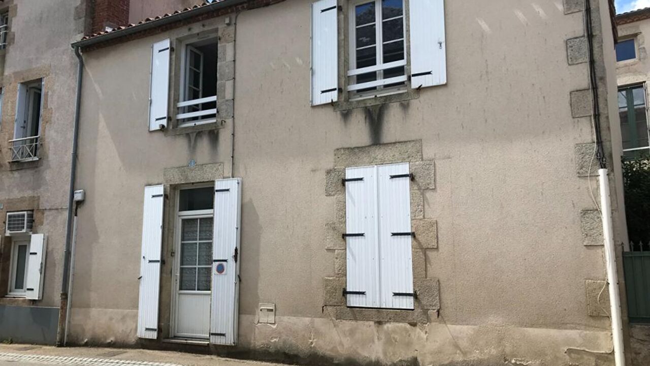 maison 4 pièces 75 m2 à vendre à Saint-Amand-sur-Sèvre (79700)