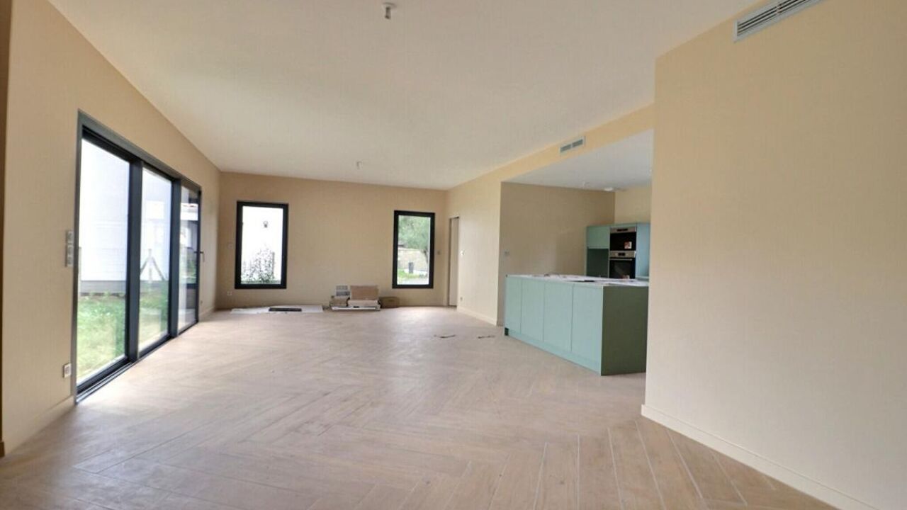 maison 7 pièces 160 m2 à vendre à Le Pian-Médoc (33290)