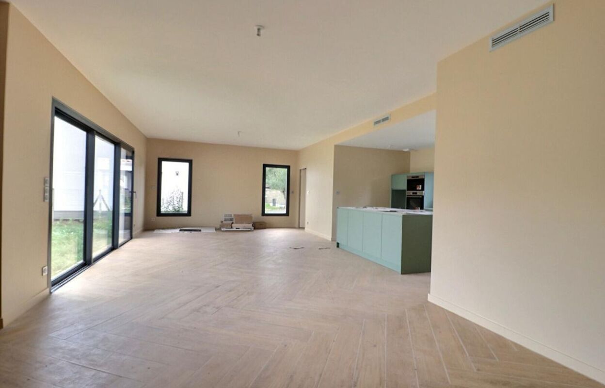 maison 7 pièces 160 m2 à vendre à Le Pian-Médoc (33290)