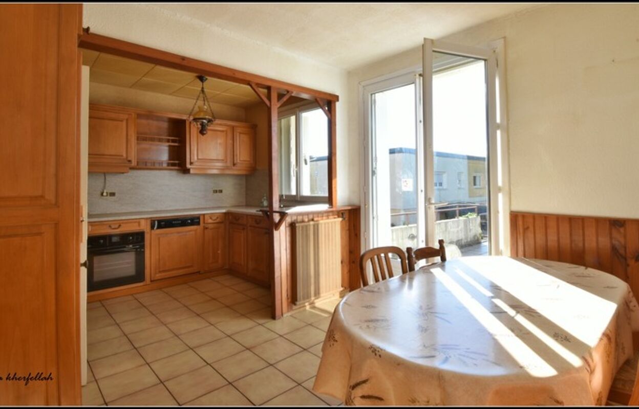 appartement 4 pièces 74 m2 à vendre à Mourenx (64150)