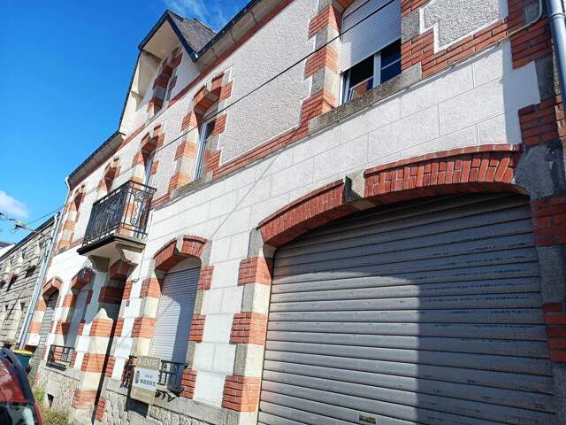 BUBRY - Maison de maître et 2 dépendances — photo du bien