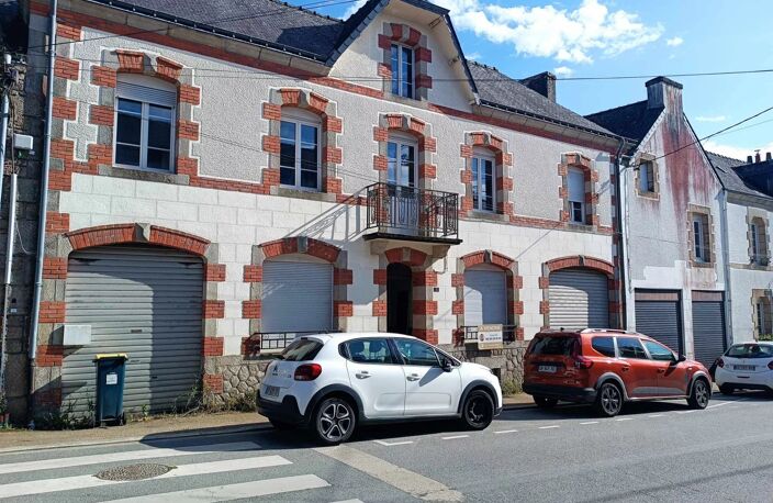 BUBRY - Maison de maître et 2 dépendances — photo 2