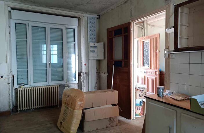 BUBRY - Maison de maître et 2 dépendances — photo 4