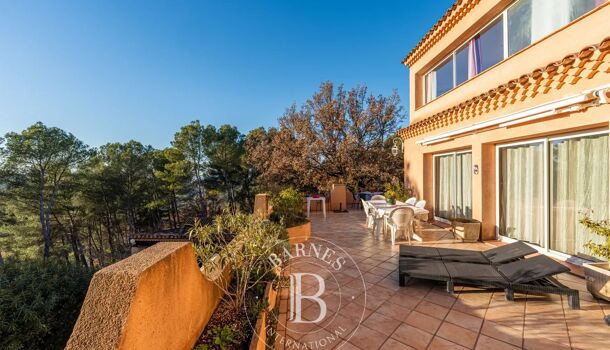 Villa / Maison 12 pièces  à vendre Aix-en-Provence 13100