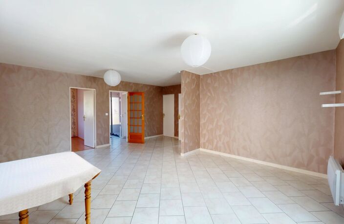 A VENDRE - Maison  de plain pied de 90 m² — photo 5