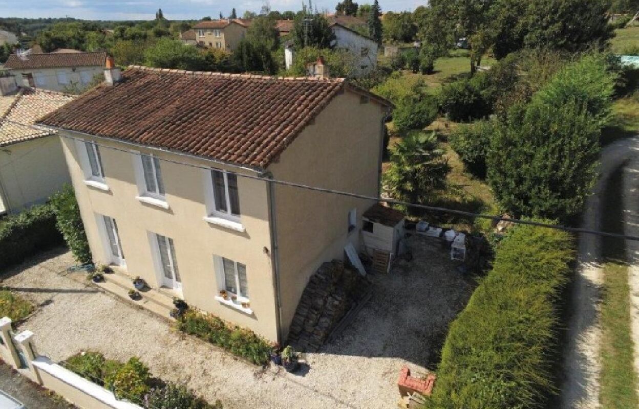 maison 4 pièces 96 m2 à vendre à Charroux (86250)