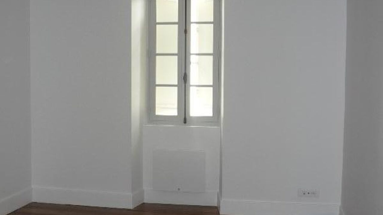 appartement 3 pièces 121 m2 à louer à Saint-Estèphe (33180)