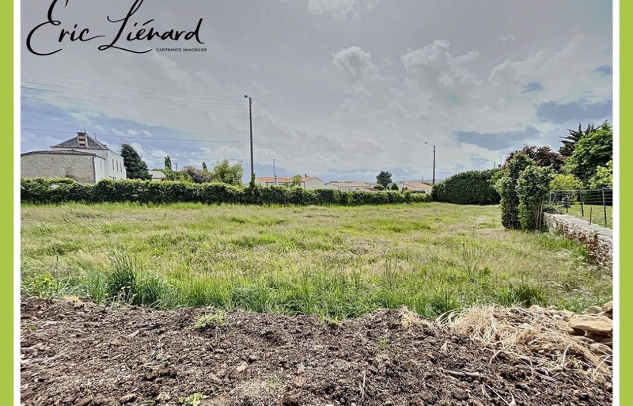 terrain  pièces 1040 m2 à vendre à Saint-Maixent-l'École (79400)