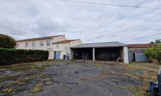 Maison 8 Pièces 235 m² à vendre à Surgères (17700)