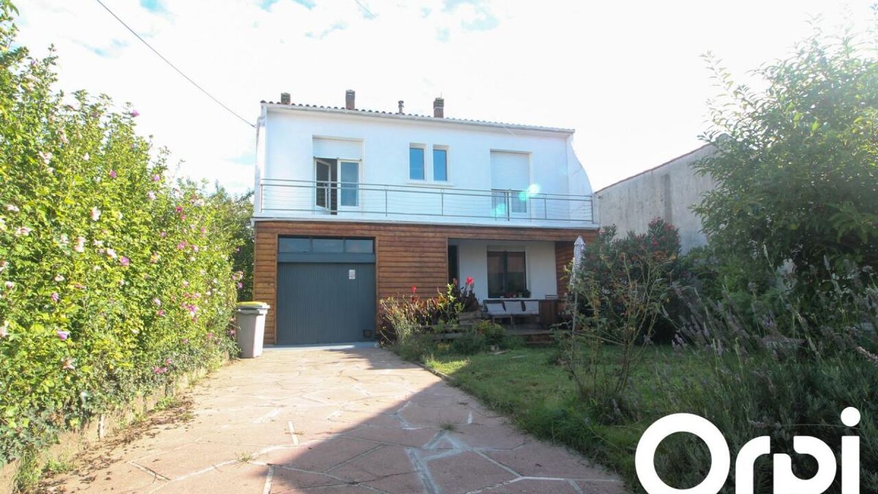 maison 4 pièces 89 m2 à vendre à Rochefort (17300)