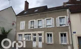 Maison 7 Pièces 304 m² à vendre à Château-Renard (45220)