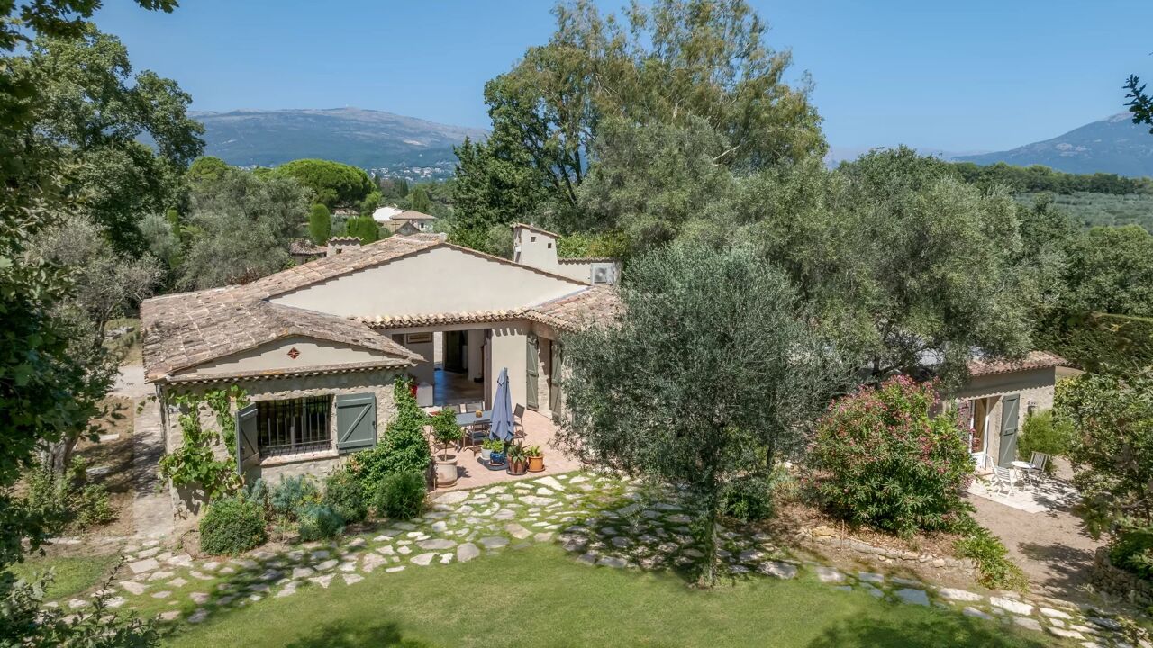 maison 6 pièces 200 m2 à vendre à Châteauneuf-Grasse (06740)