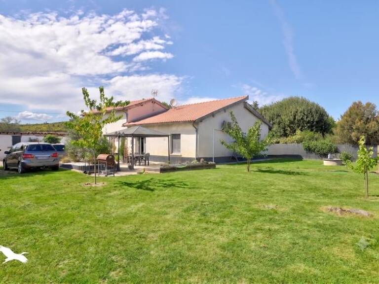 Maison de bourg de 10 pièces principales — photo 1