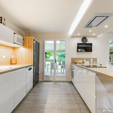 Maison 8 pièces 451500 €