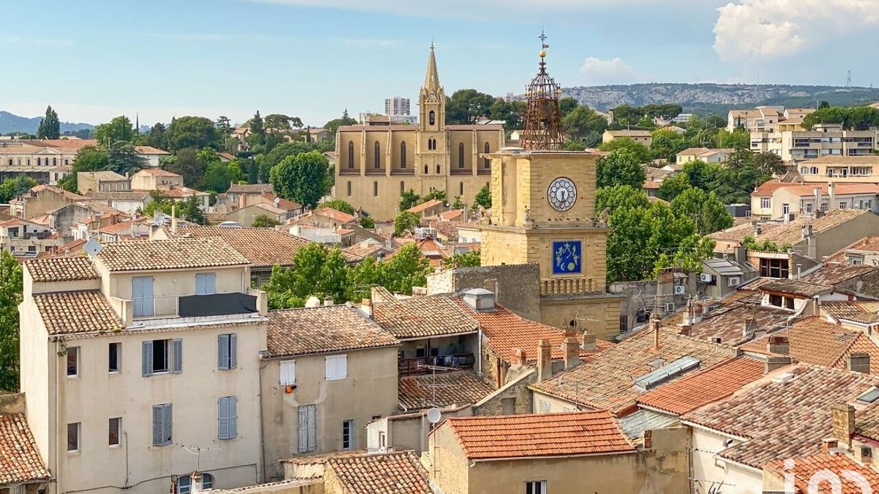 divers  pièces 90 m2 à vendre à Salon-de-Provence (13300)