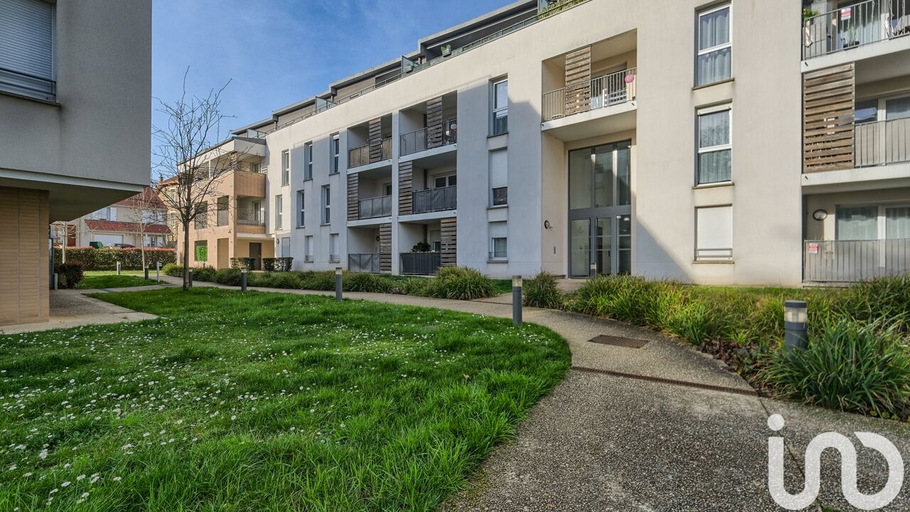 appartement 2 pièces 57 m2 à vendre à Villenoy (77124)