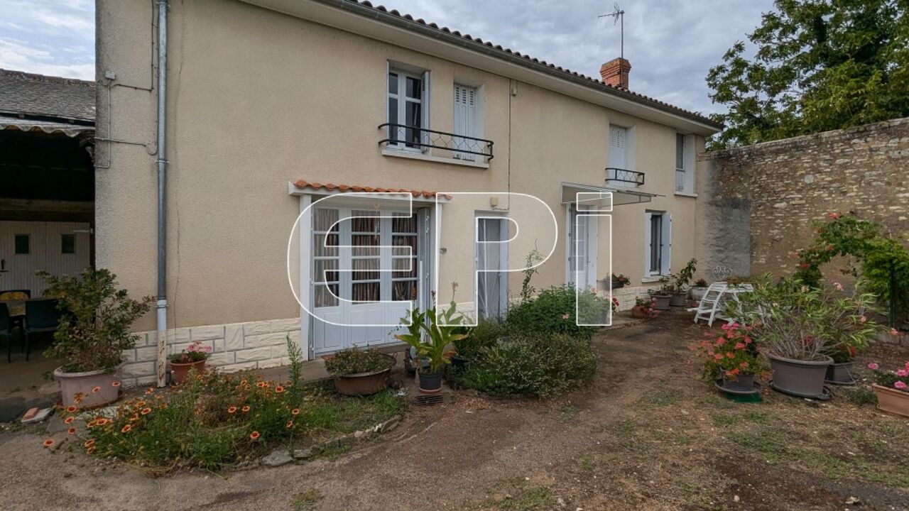 maison 8 pièces 153 m2 à vendre à Angliers (86330)