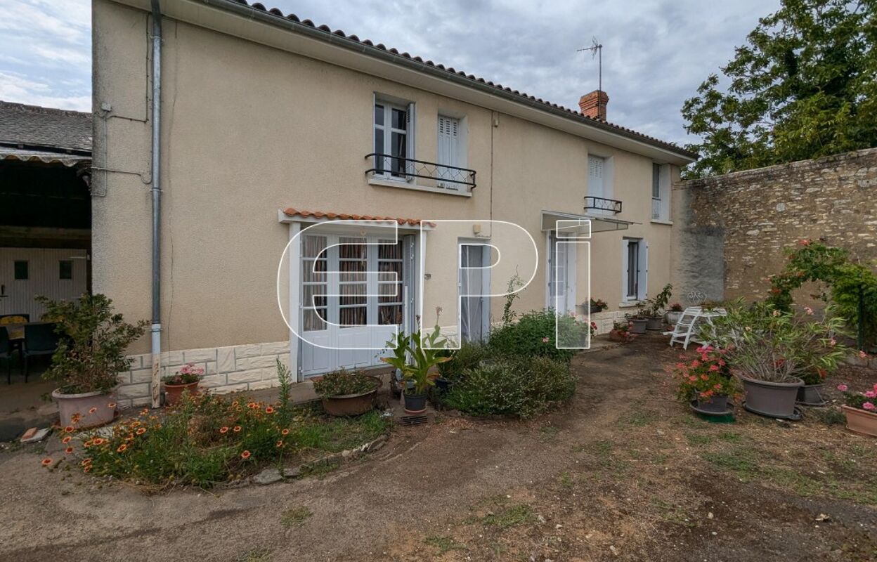 maison 8 pièces 153 m2 à vendre à Angliers (86330)