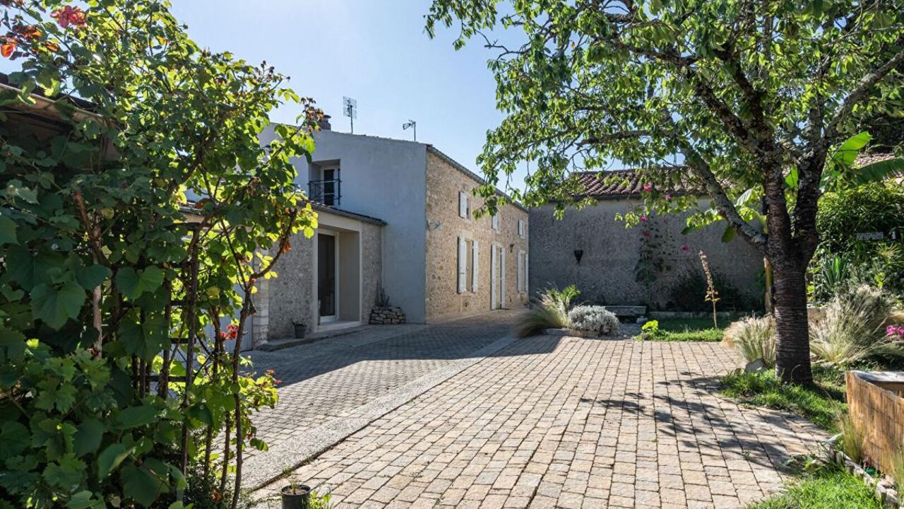 maison 4 pièces 104 m2 à vendre à Saint-Just-Luzac (17320)