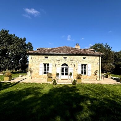 Maison 6 pièces 196 m²